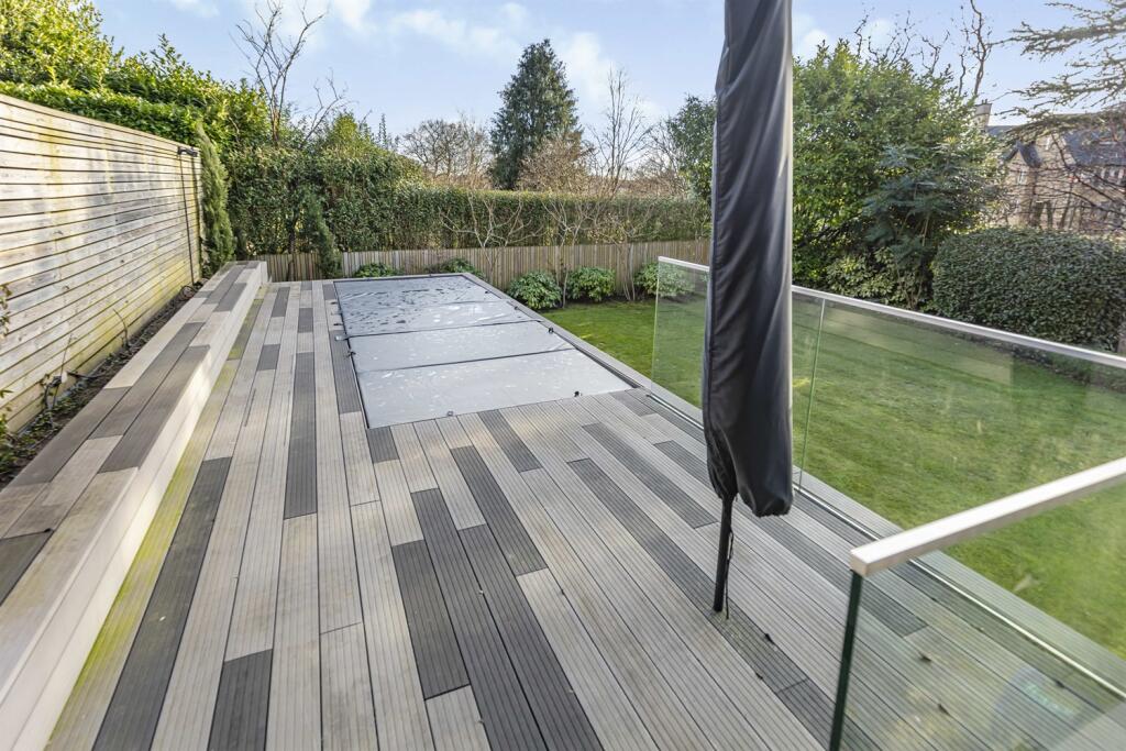 6 bedroom detached house for sale in Bowdon, Altrincham, WA14